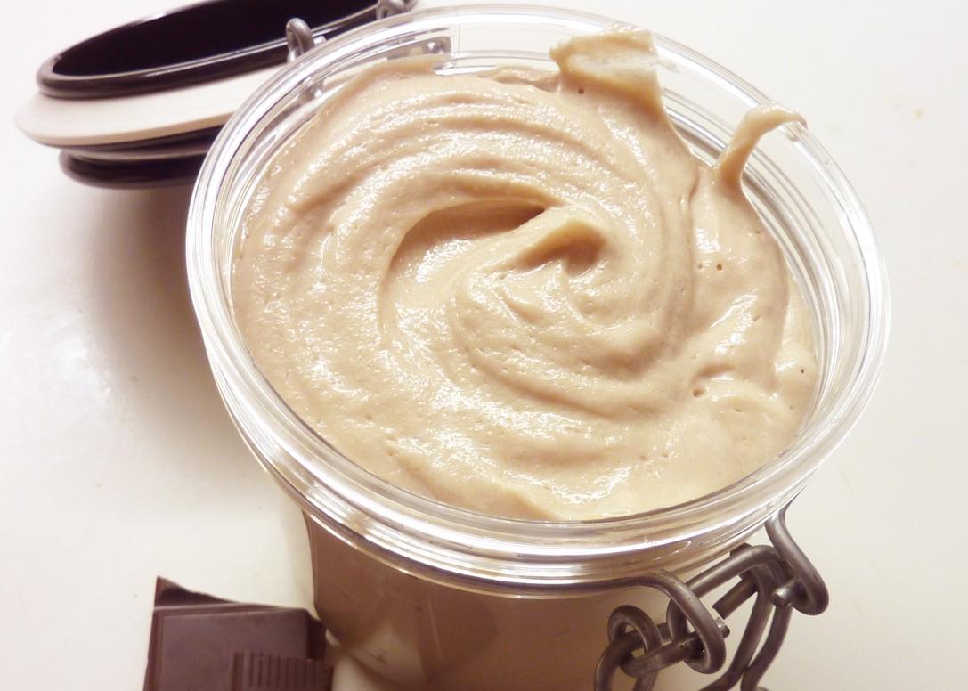 Čokoladni mousse za telo