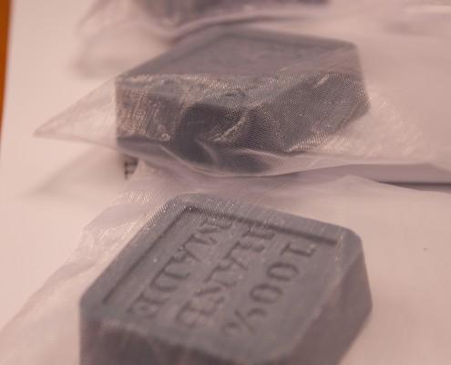 Pozamezna mala milca